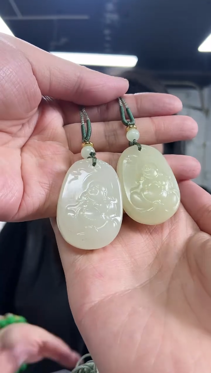 【闪购商品】和田玉吊坠未镶嵌多样性发其一颜色微差