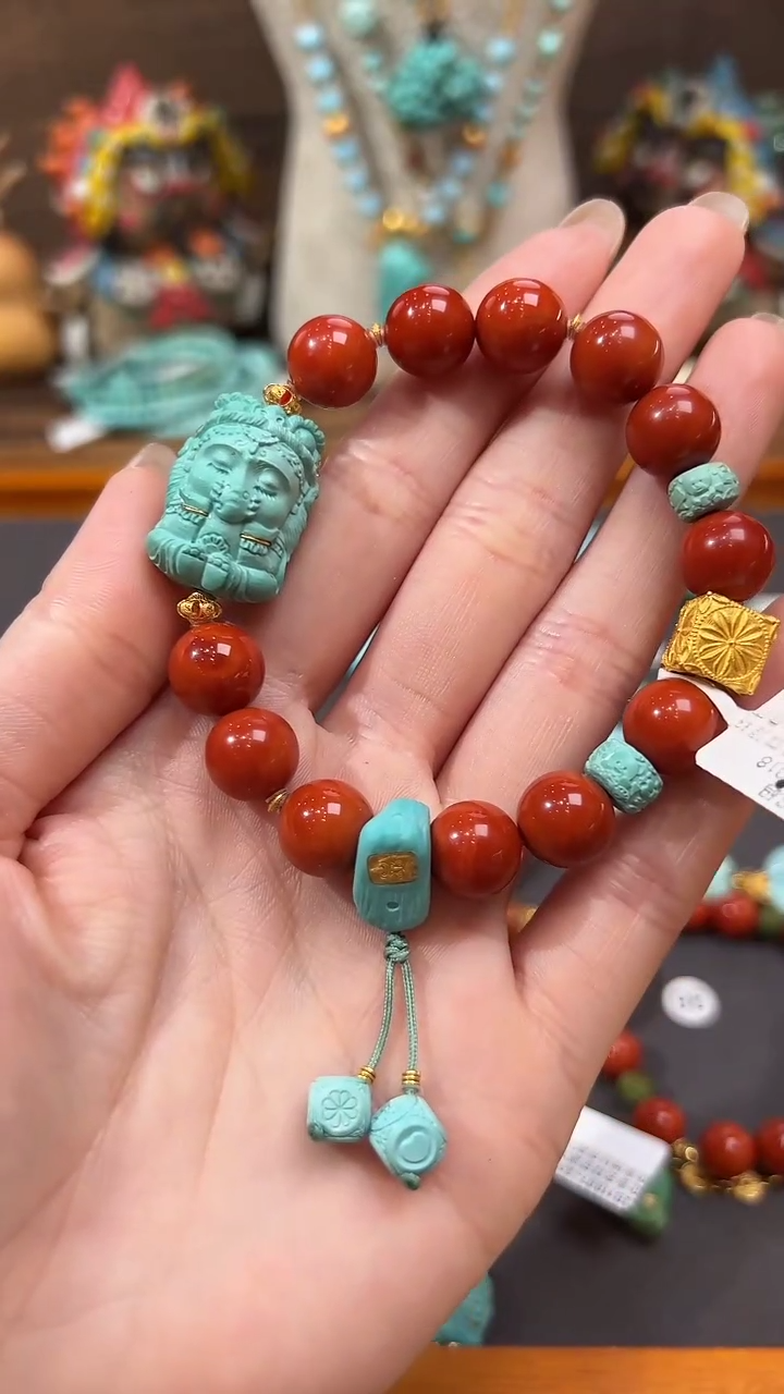 【闪购商品】18K金镶嵌南红玛瑙手链南红手链