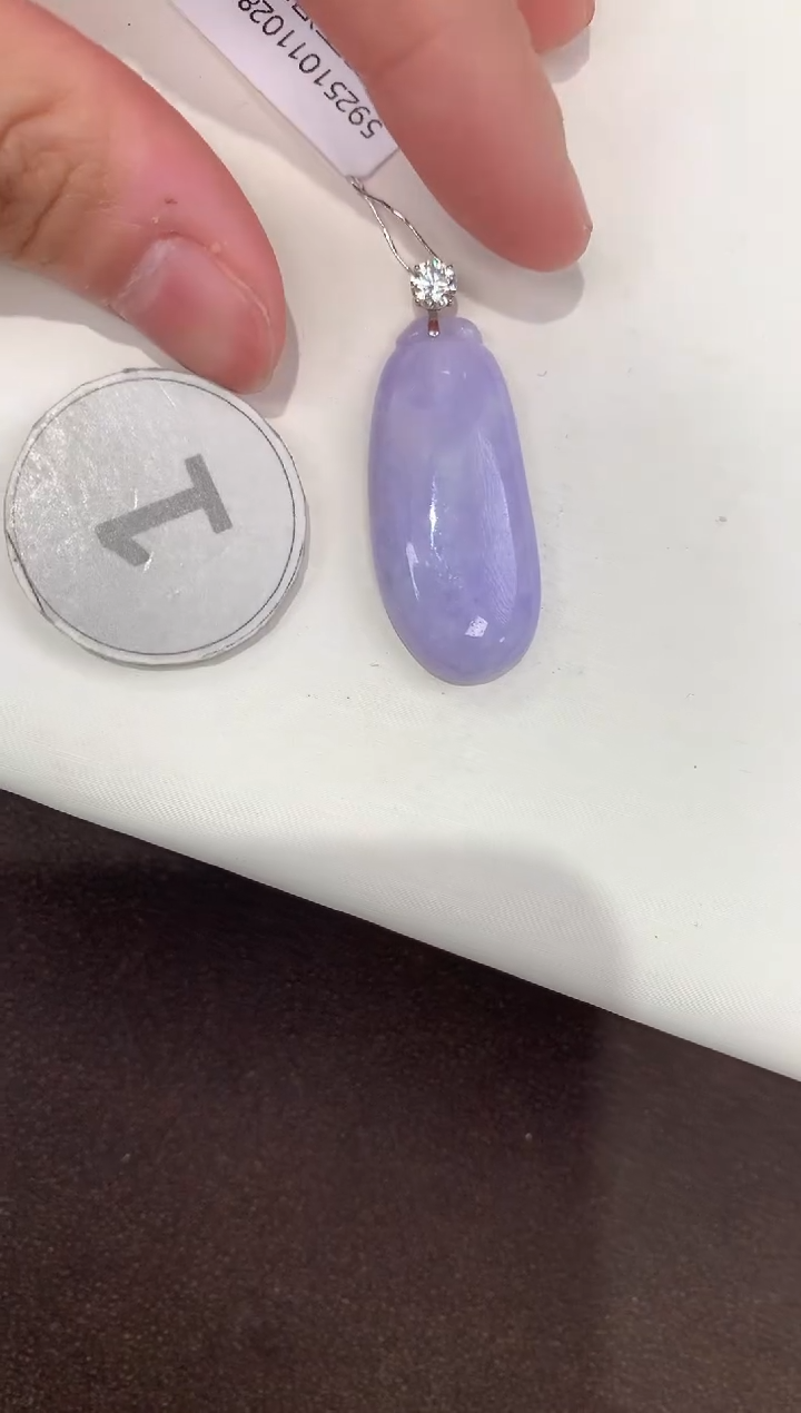 颈饰18K金镶嵌翡翠天然缅甸A货翡翠