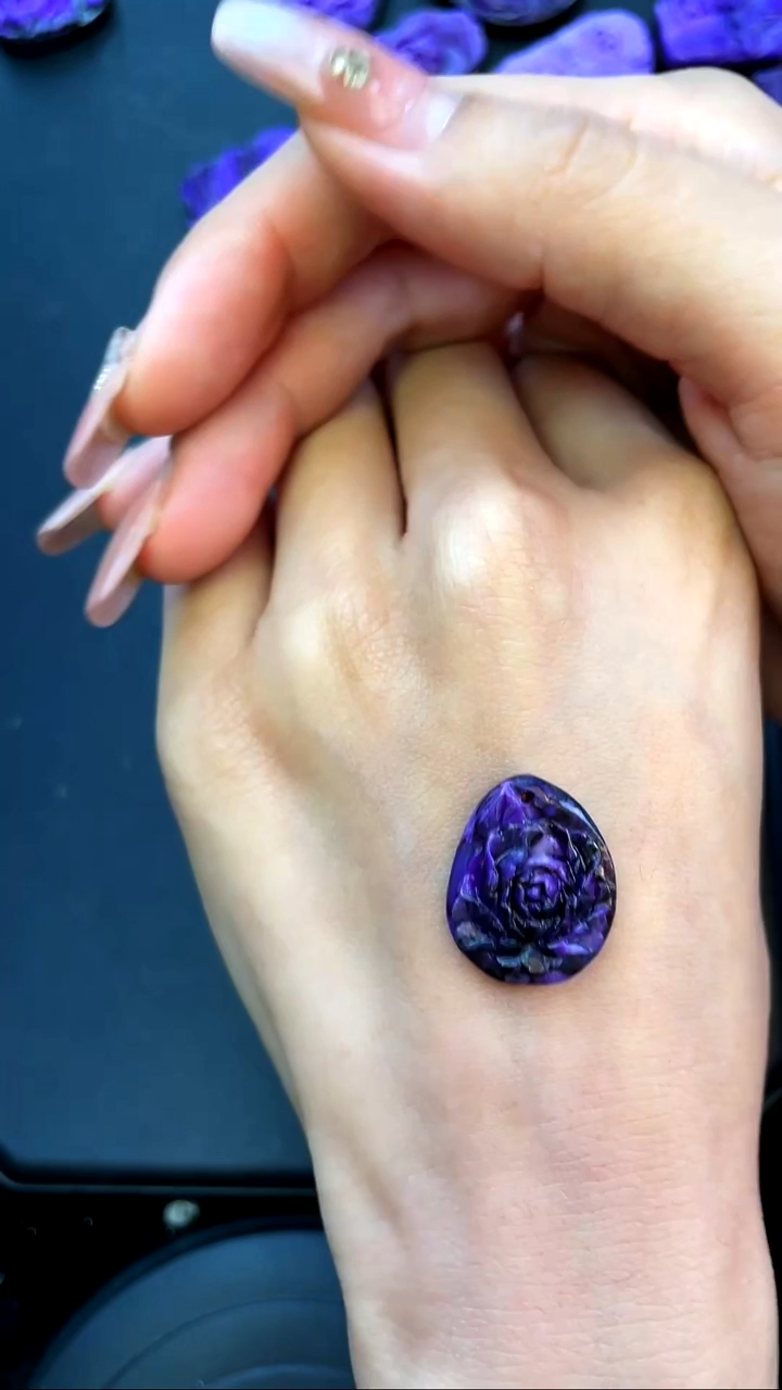 未镶嵌苏纪石（舒俱来）颈饰155