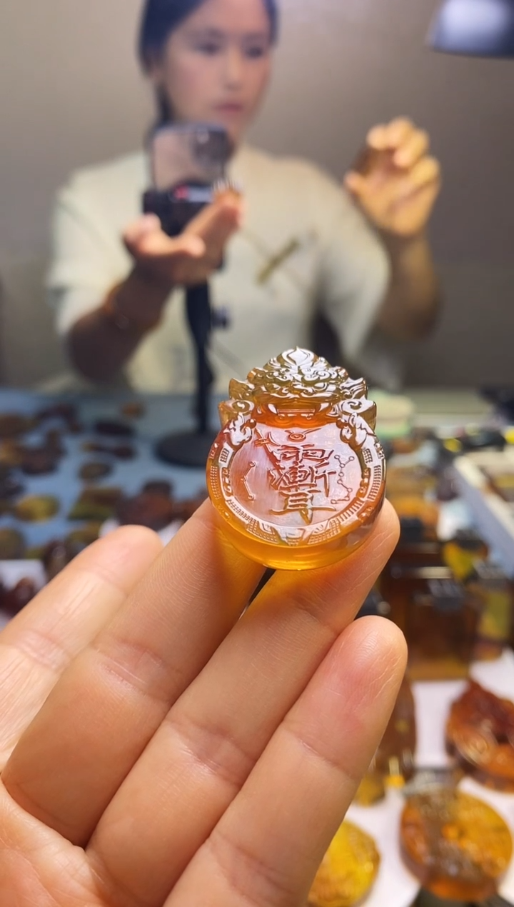 琥珀颈饰未镶嵌SN60-49（紫薇讳）