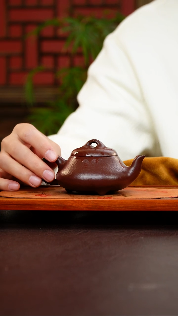 茶壶紫砂紫袍玉砂汉唐石瓢