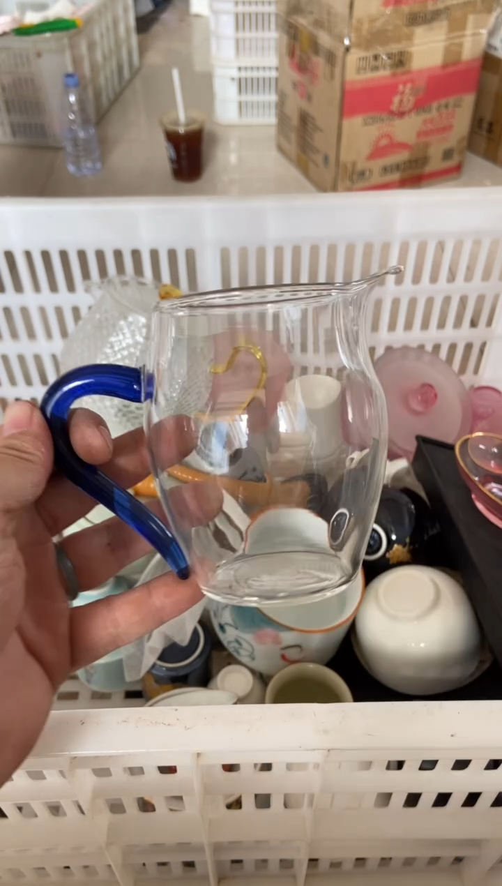 杯无运费险有瑕疵的摄影的产品有使用过的痕迹有点脏介意勿拍