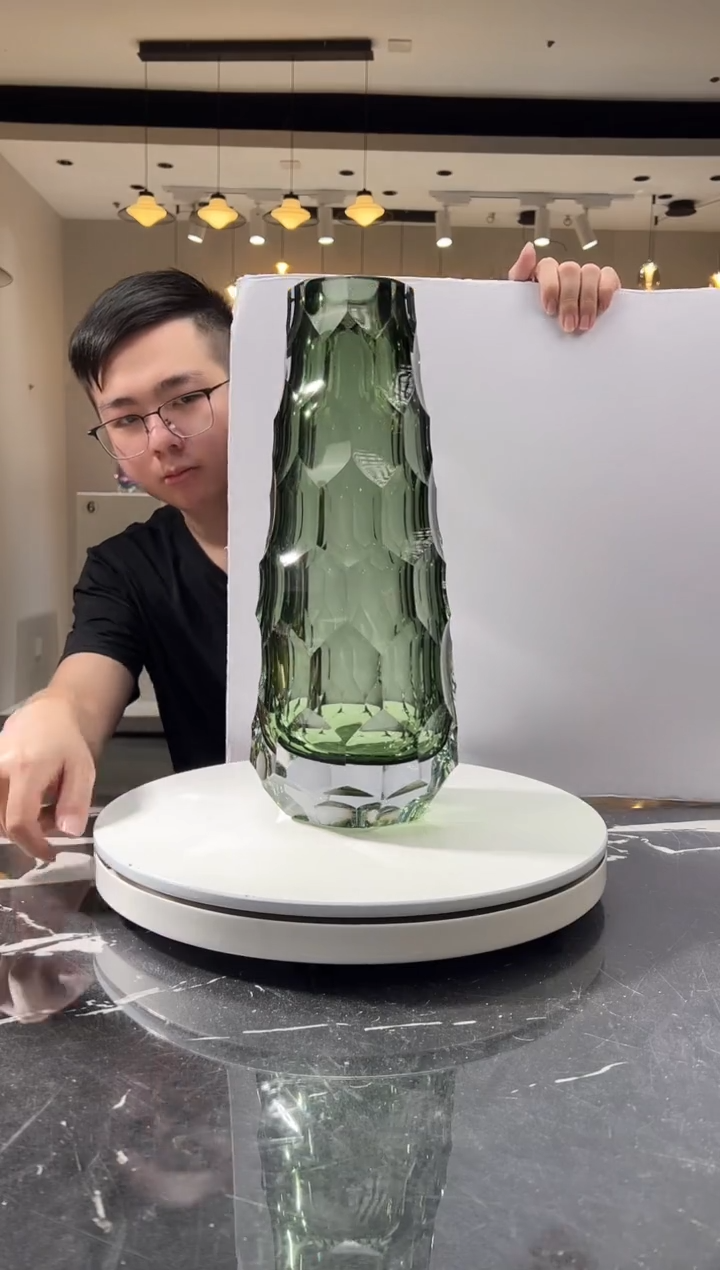摆件巴比特美学-墨绿色冷磨长颈瓶