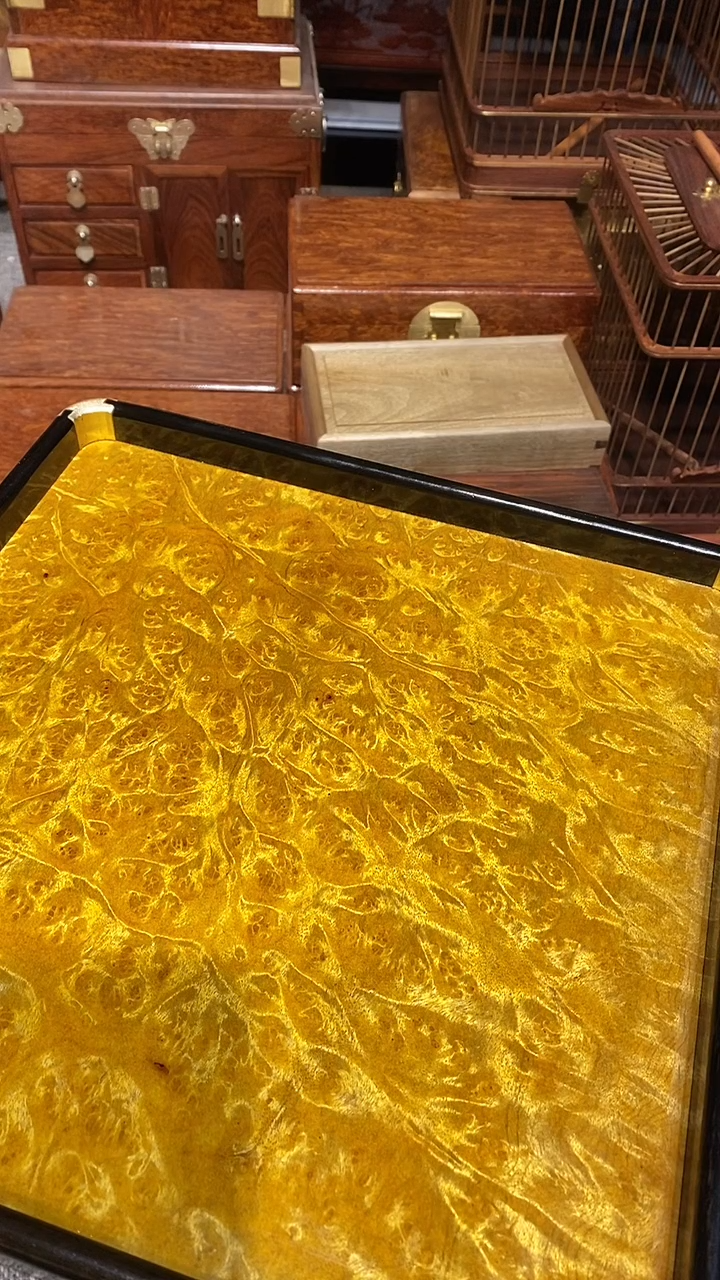 【闪购商品】香樟木木艺茶盘一个