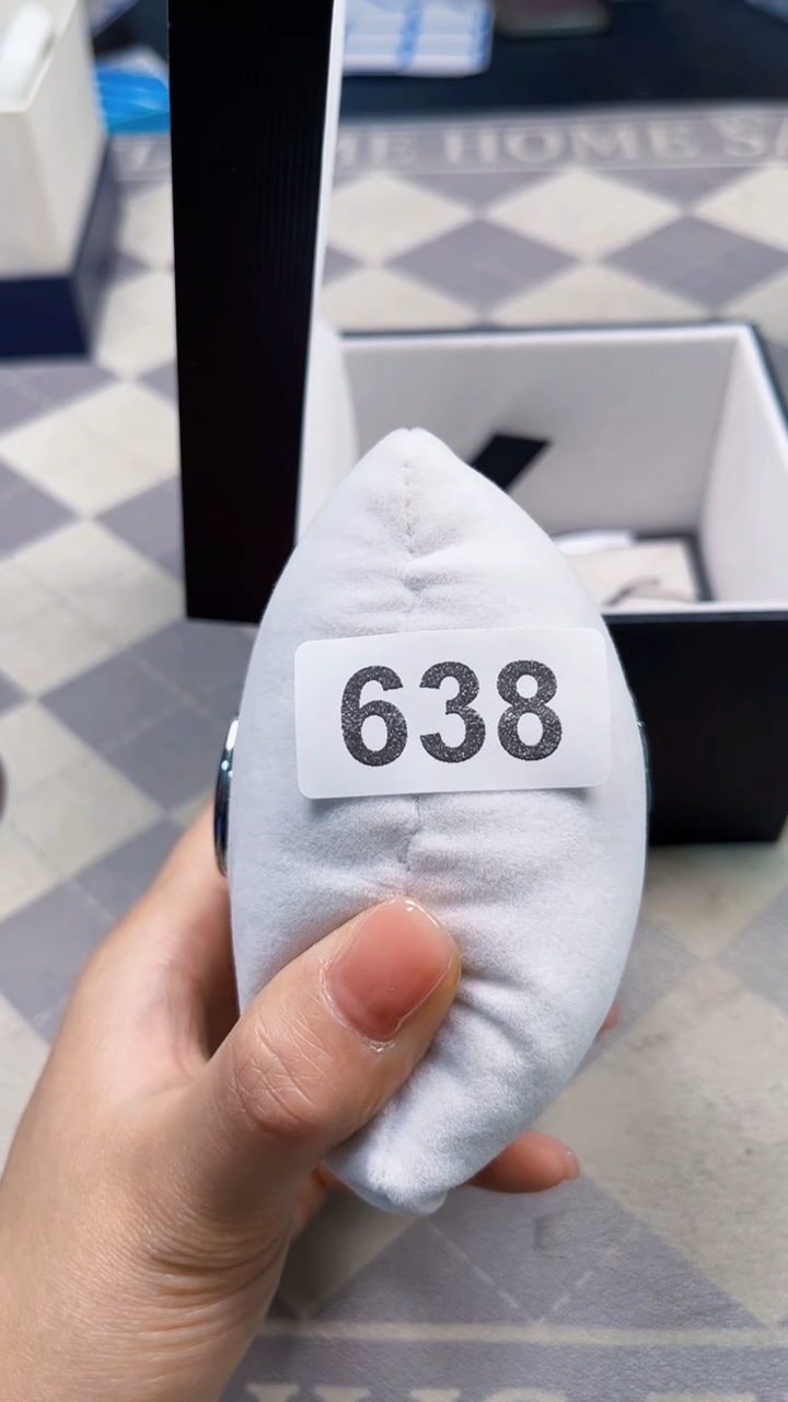 非金属无如图所示时尚饰品