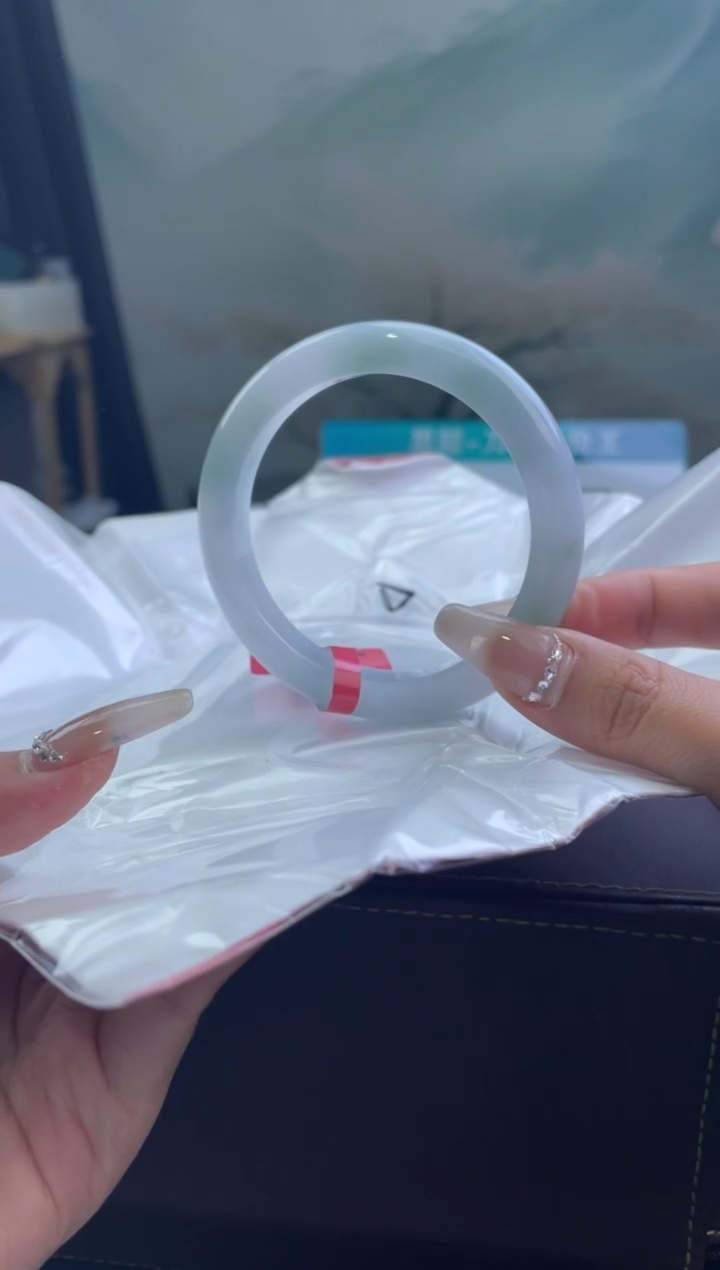 翡翠手镯未镶嵌12          