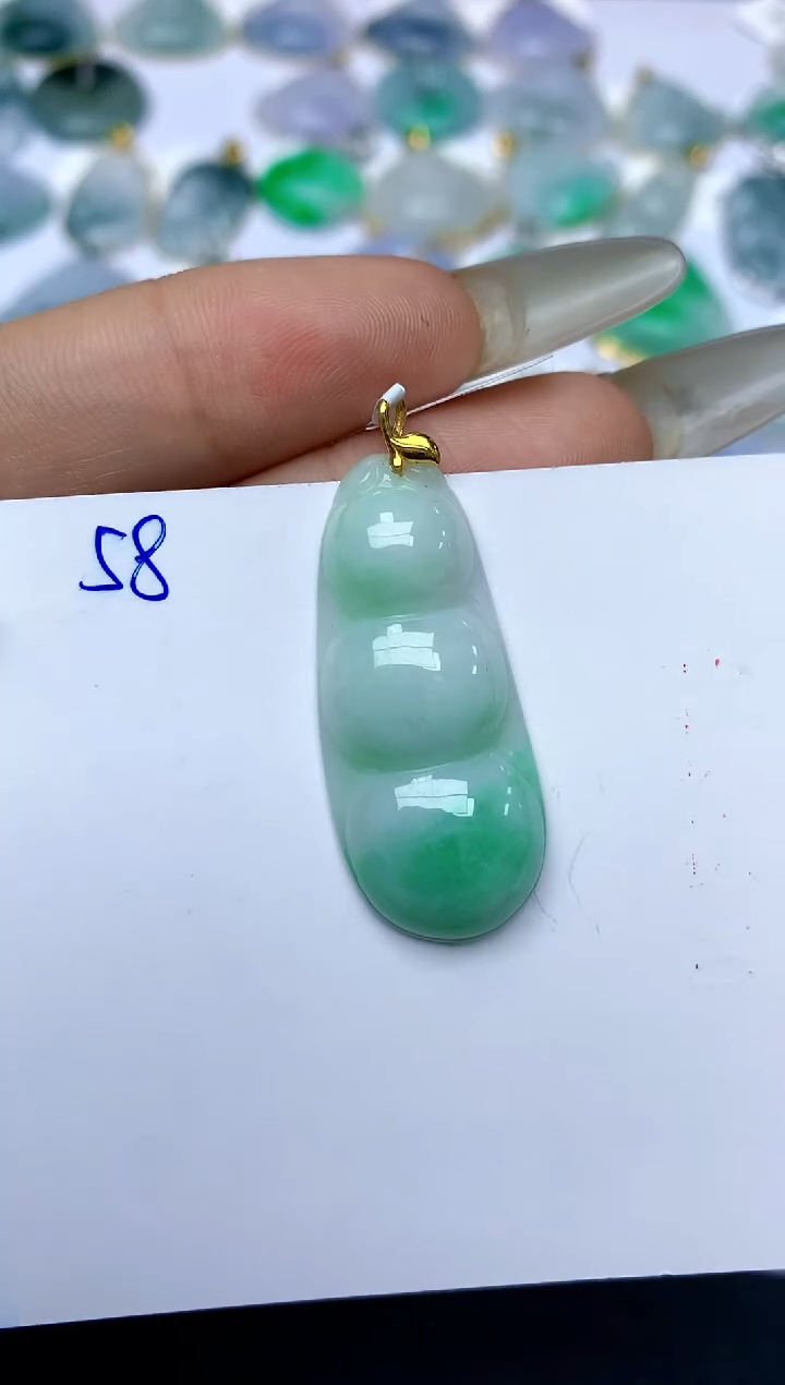 【闪购商品】翡翠颈饰18K金镶嵌天然A货翡翠