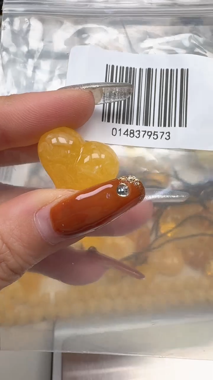 裸石琥珀未镶嵌如图