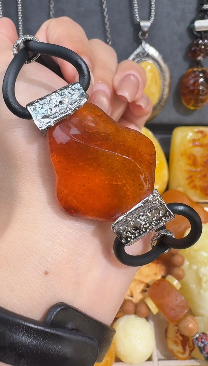 裸石琥珀未镶嵌悟*琥珀