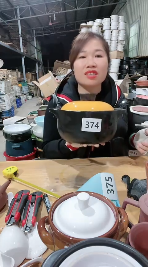 【闪购商品】374瑕疵黑锅带盖，，