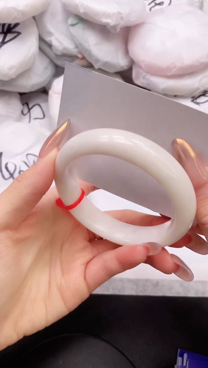 【闪购商品】和田玉手镯未镶嵌16K136-59