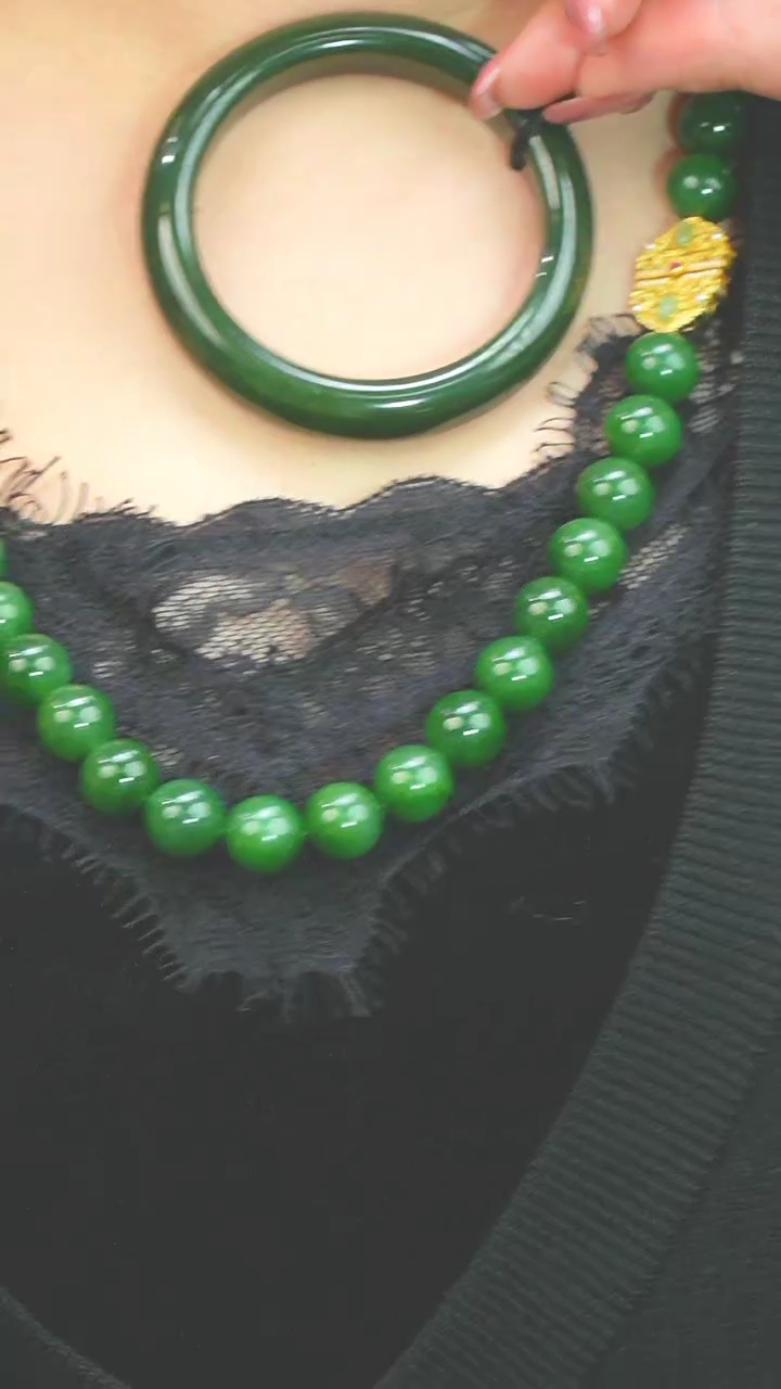 【闪购商品】和田玉54-61备注圈口未镶嵌手镯+项链