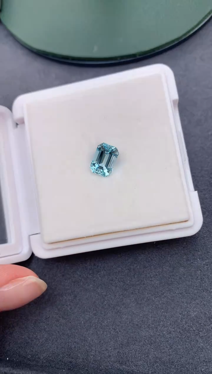 【闪购商品】海蓝宝石裸石未镶嵌2.9ct海蓝宝