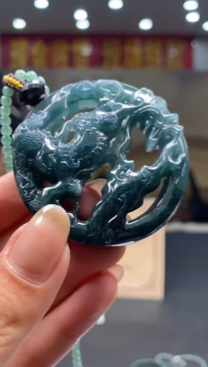 【闪购商品】翡翠颈饰未镶嵌********263