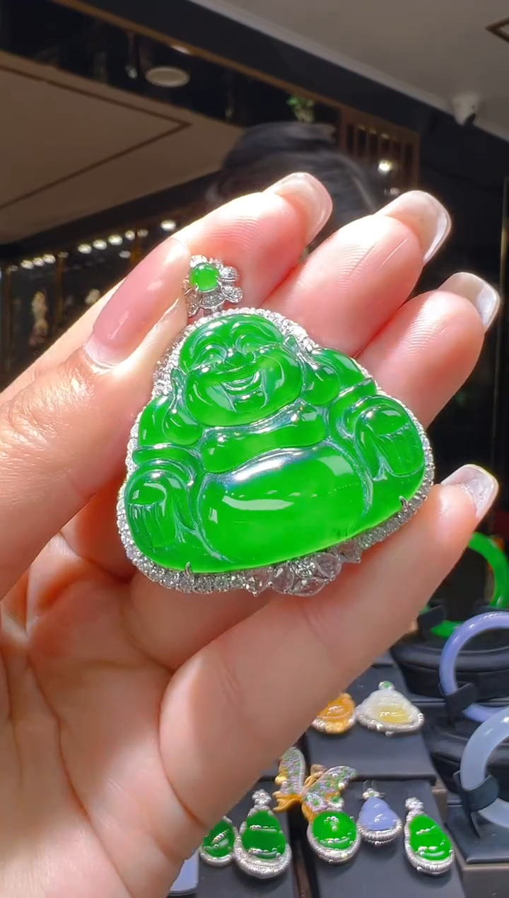 【闪购商品】翡翠吊坠(赠链)18K金镶嵌055       