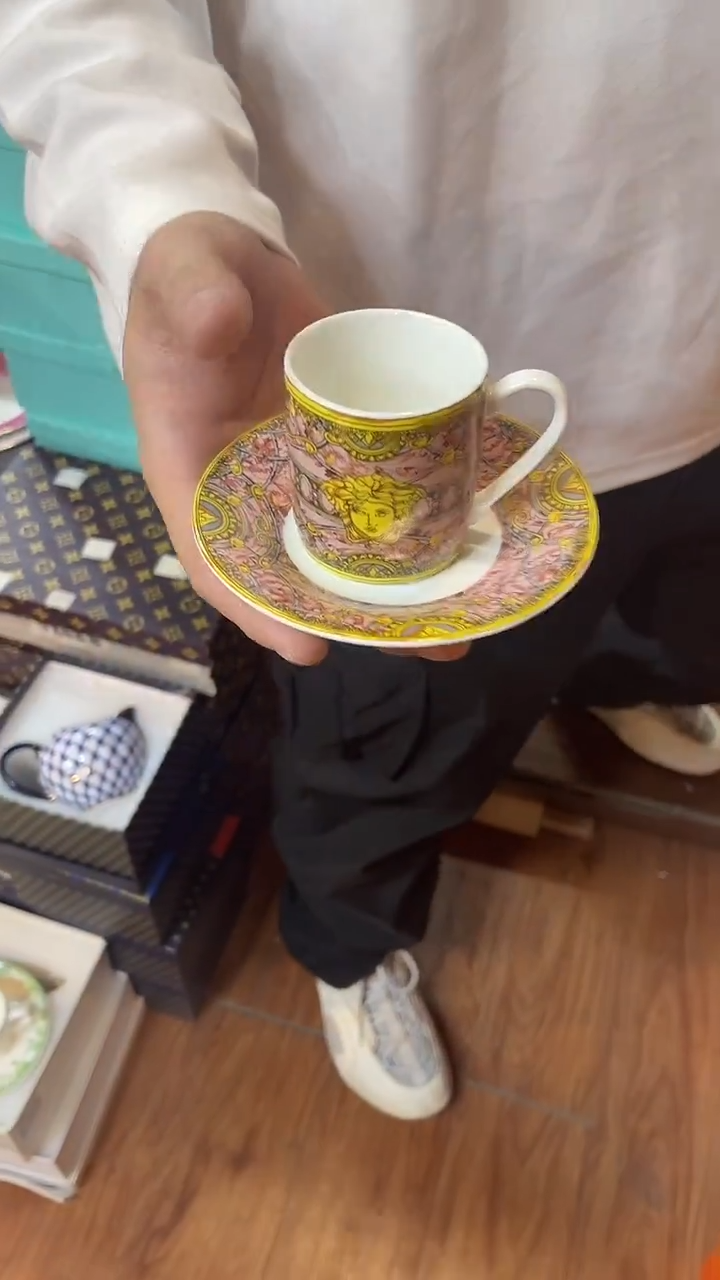 杯鸿辉家品牌瓷器，京东包邮！