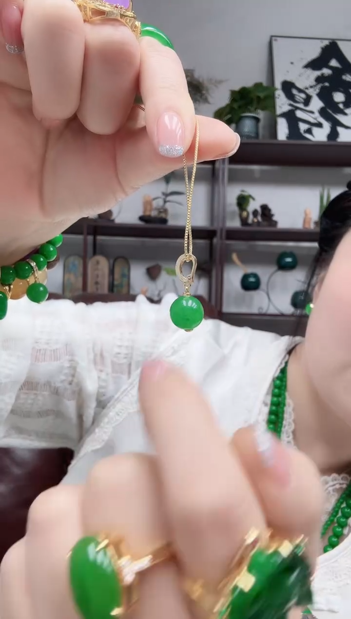 吊坠(赠链)未镶嵌翡翠有球必应吊坠