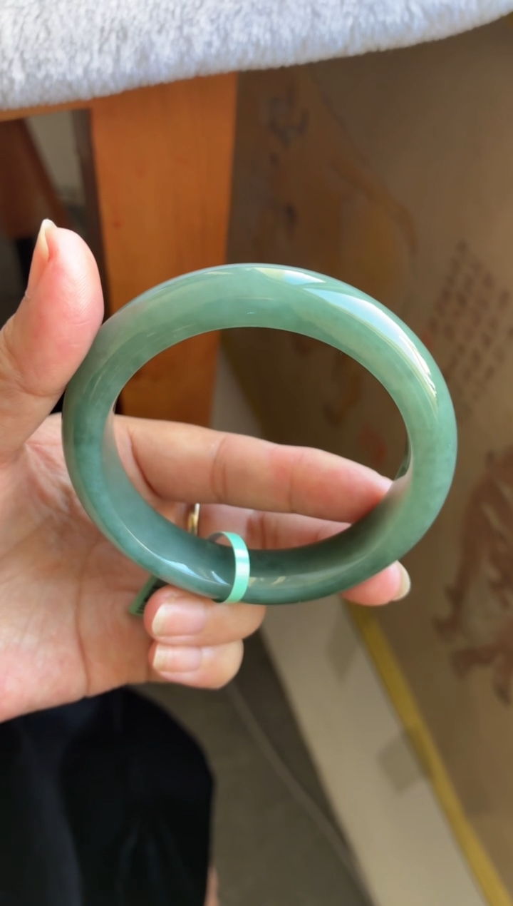 未镶嵌手镯翡翠（缅料）满色冰胶油青5号