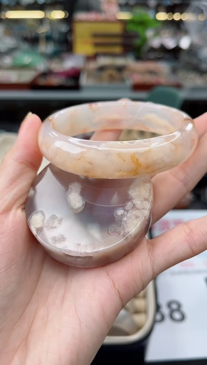 【闪购商品】石英质玉手镯未镶嵌62圈口（赠品镯心）3572377