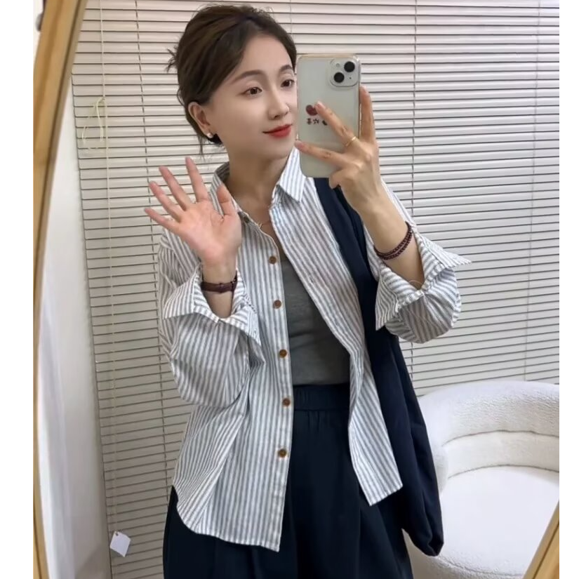 微胖MM早秋新款复古条纹翻领长袖衬衫女大码宽松百搭休闲衬衣上衣