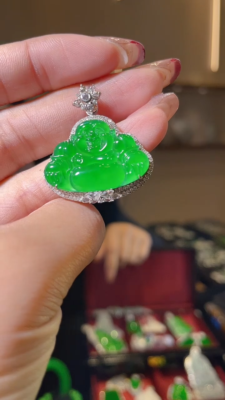 【闪购商品】翡翠吊坠(不含链)18K金镶嵌天然翡翠A货