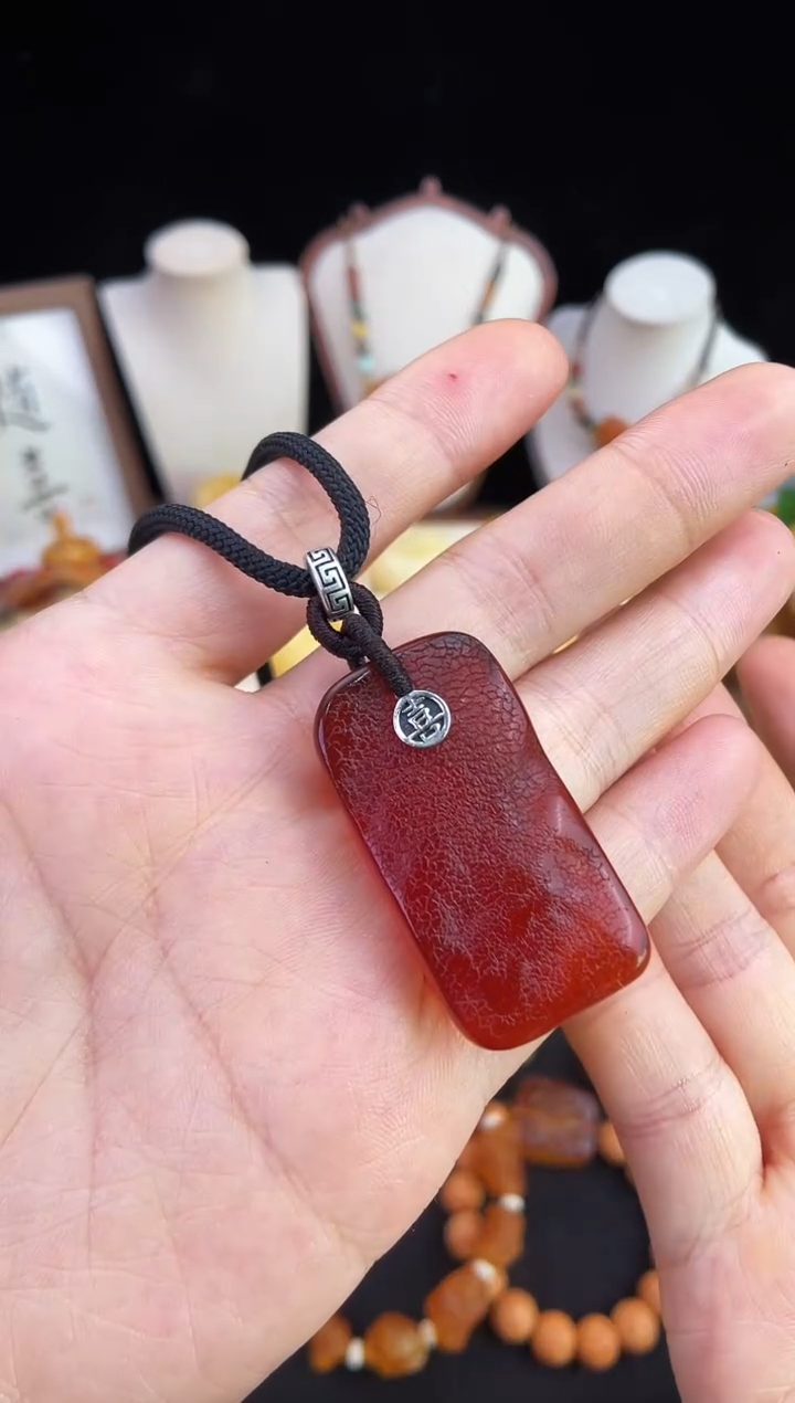 琥珀未镶嵌珠宝奇石柒月