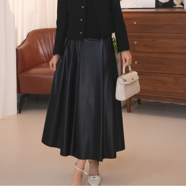 H316【歌L S】2025秋季法式纯色简约遮胯摩登优雅皮裙女式半身裙