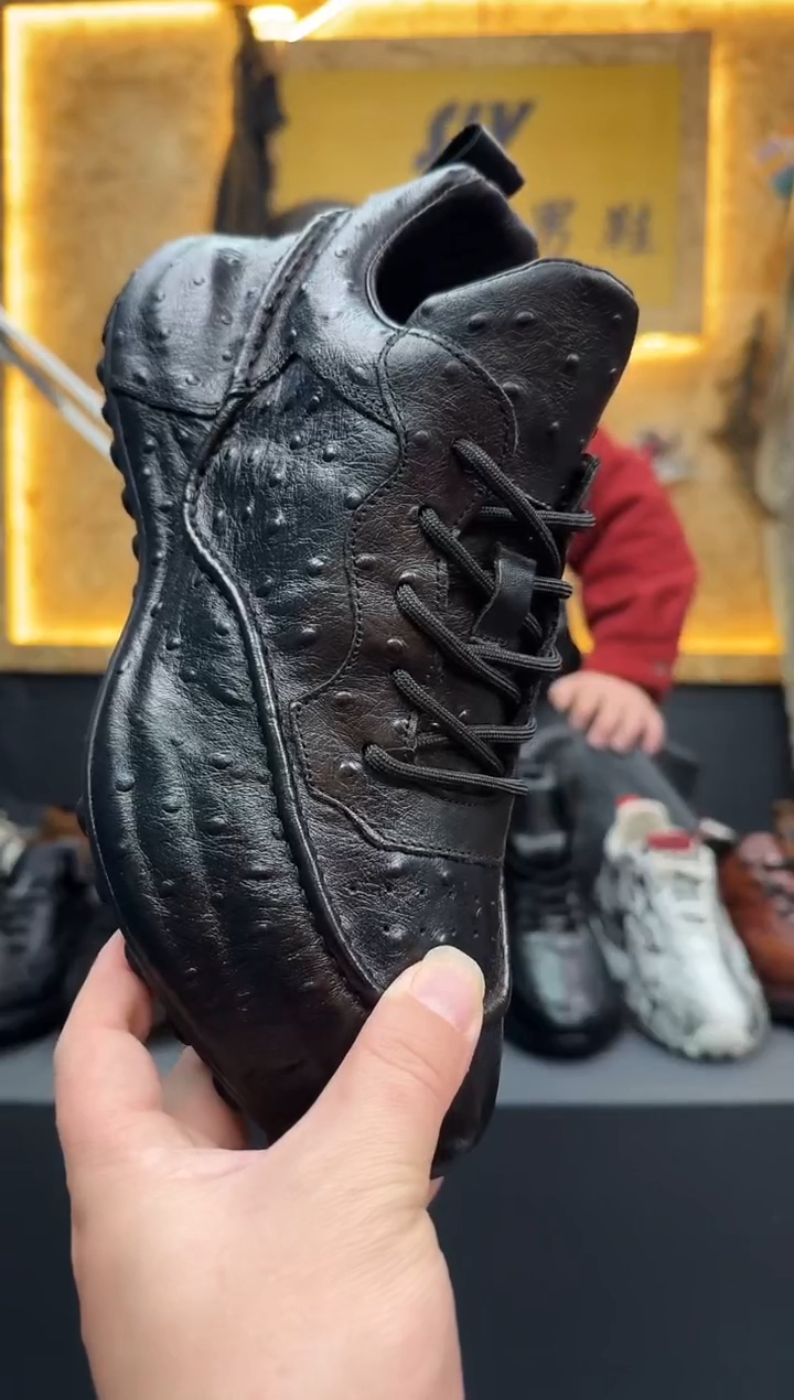 磨砂皮（牛皮）41码黑色5208