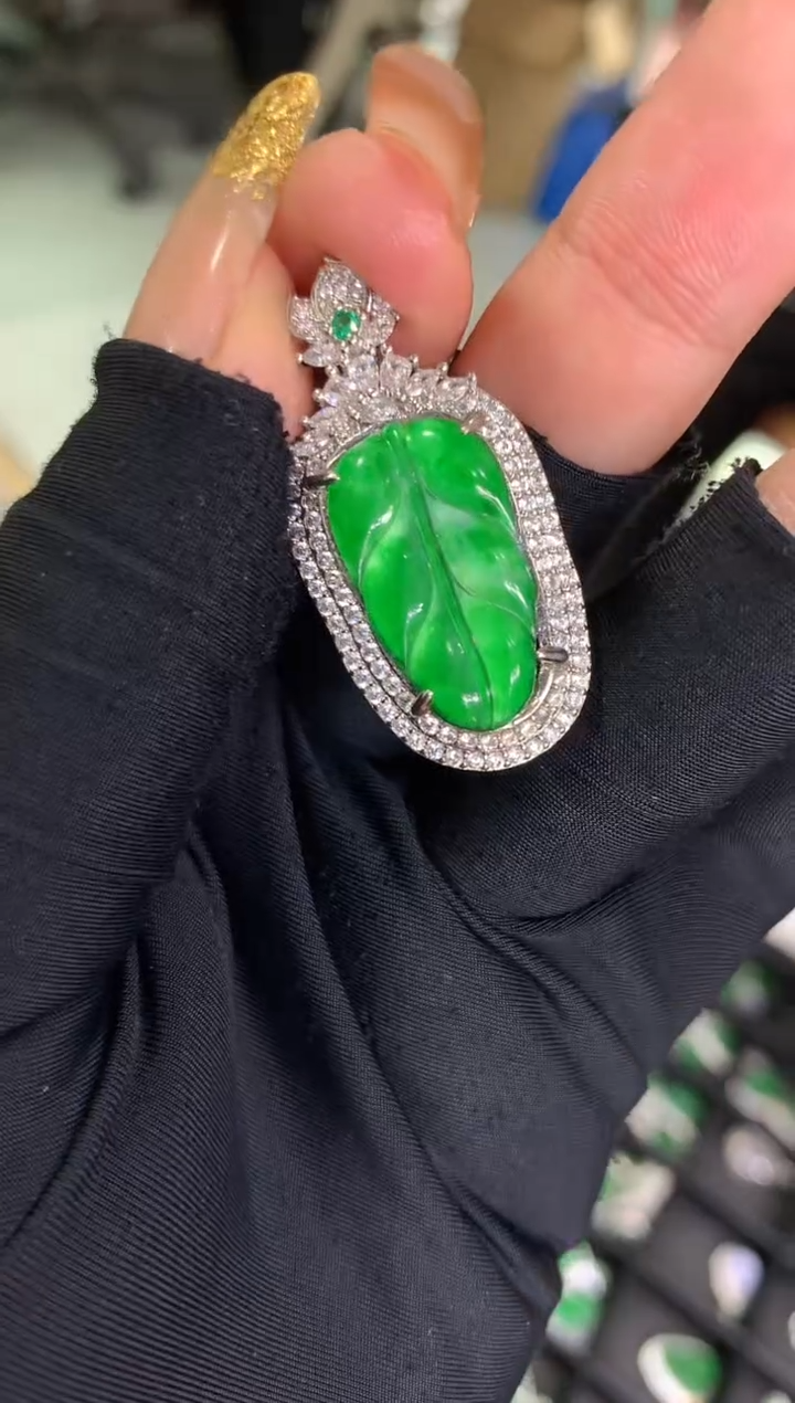 【闪购商品】定制翡翠未镶嵌27定制翡翠-多样性发货（发其一）