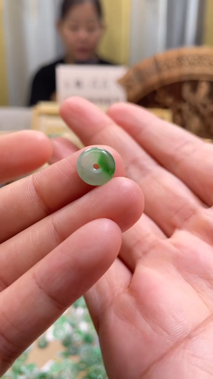 颈饰未镶嵌翡翠甜甜圈