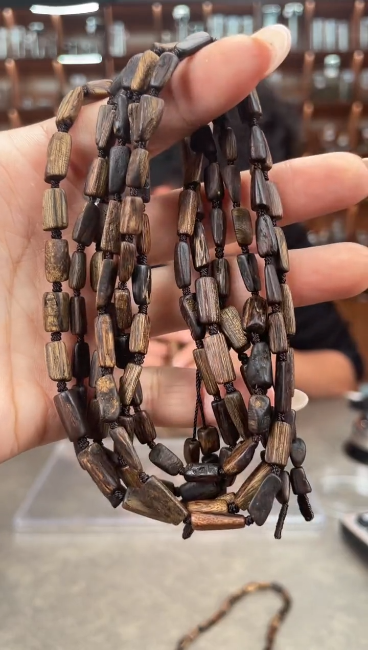 【闪购商品】沉香手串101号沉水文莱多样性发一条