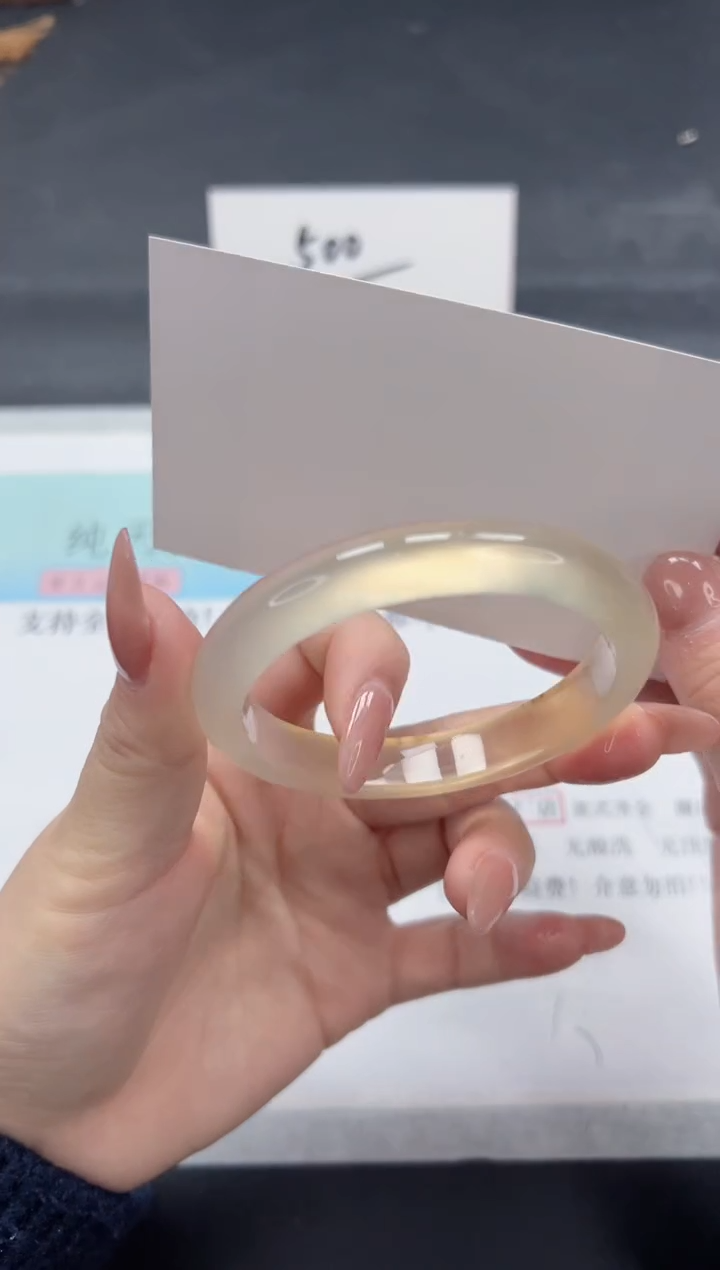 【闪购商品】石英质玉手镯未镶嵌A7-55.6