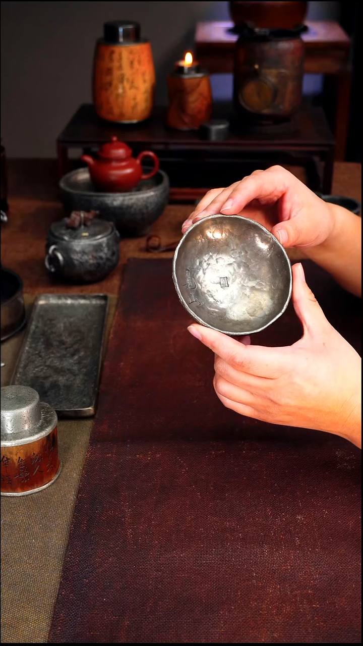 9803纯锡三足锡盘雕刻见山香炉盘直径8.5高3