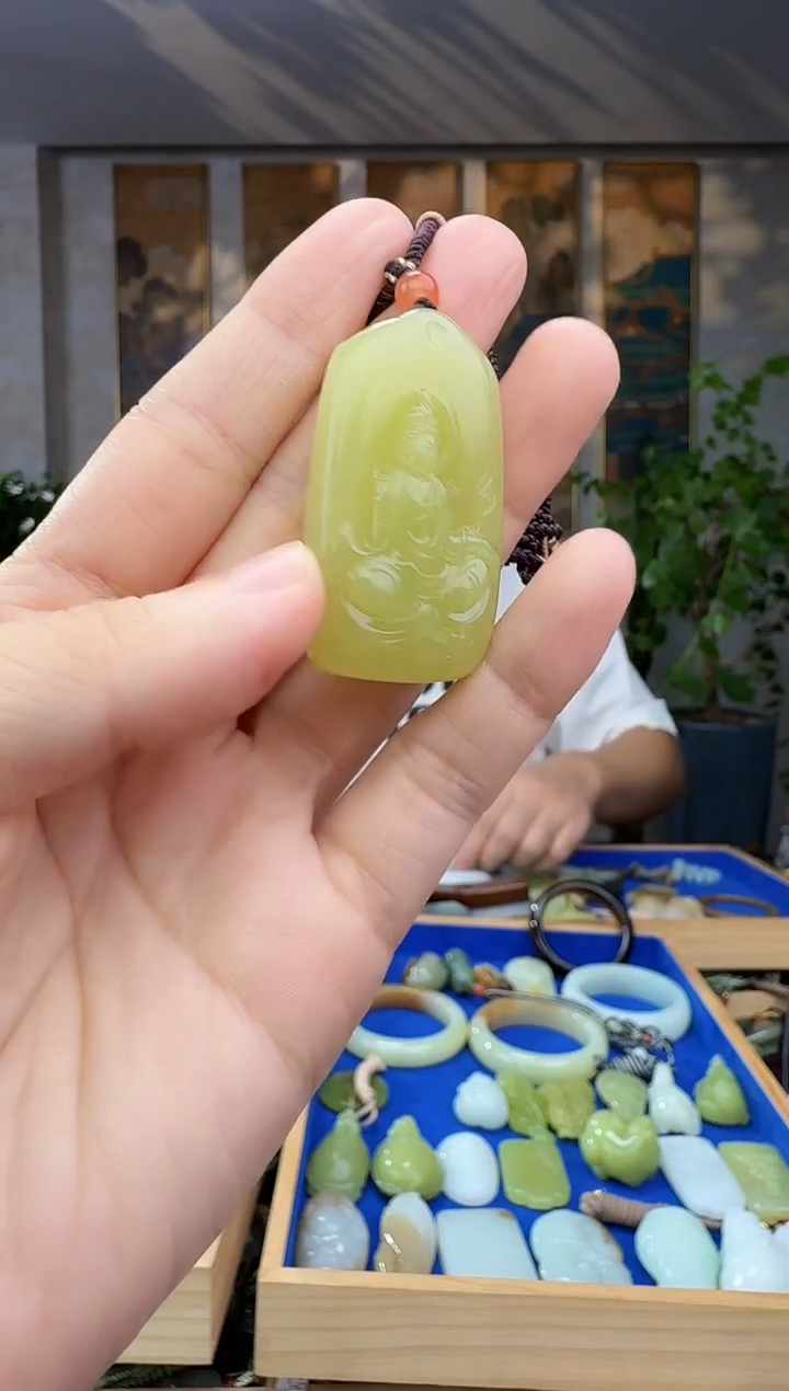 未镶嵌和田玉挂件拍一发一