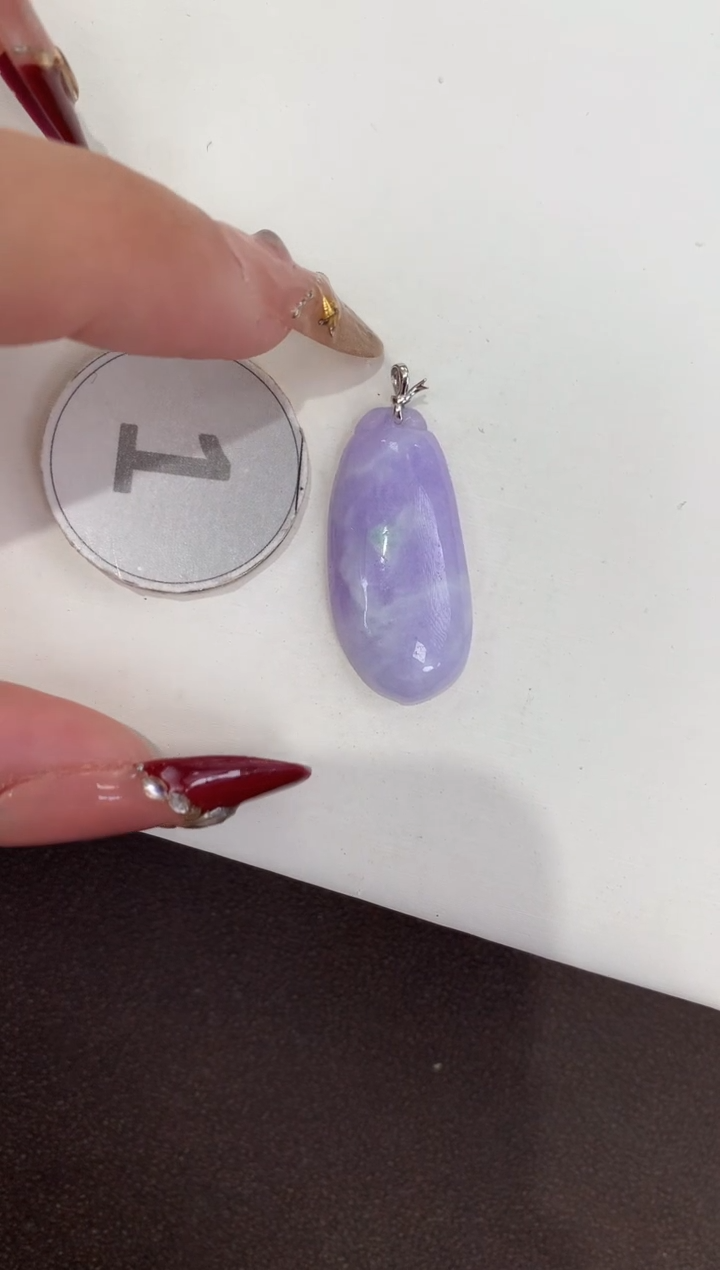 颈饰18K金镶嵌翡翠天然缅甸a货翡翠