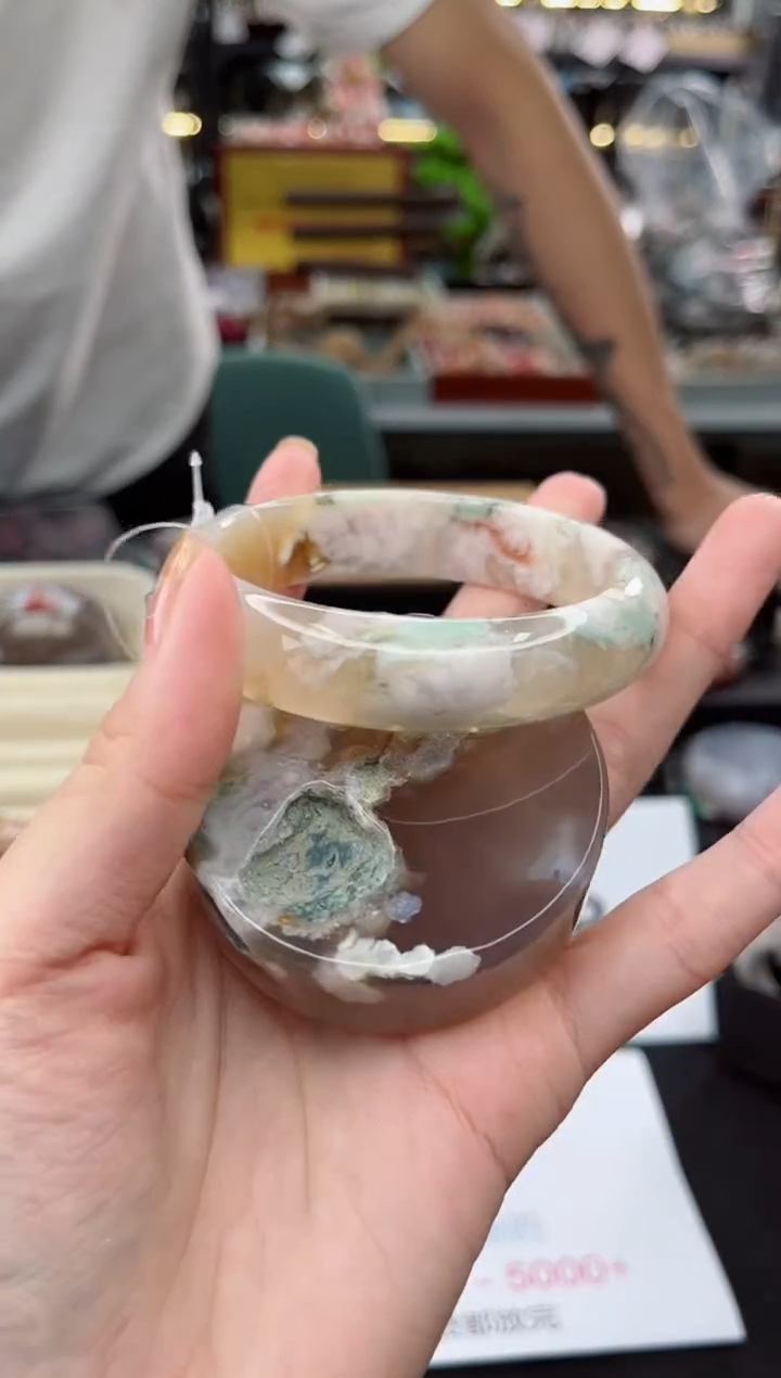 【闪购商品】石英质玉手镯未镶嵌59圈口（赠品镯心）6539155