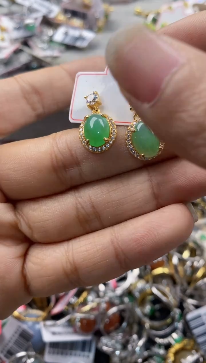 银S925镶嵌戒指翡翠666               6