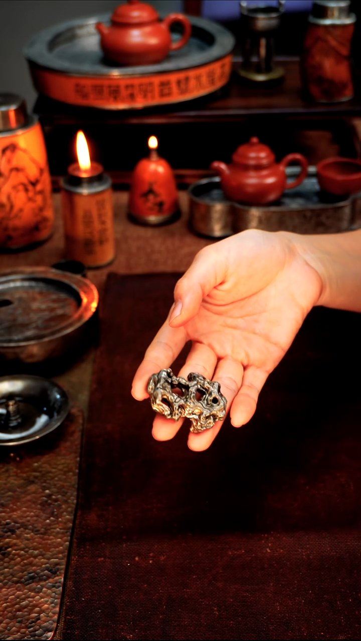 2169纯锡太湖石搁置香插5*4