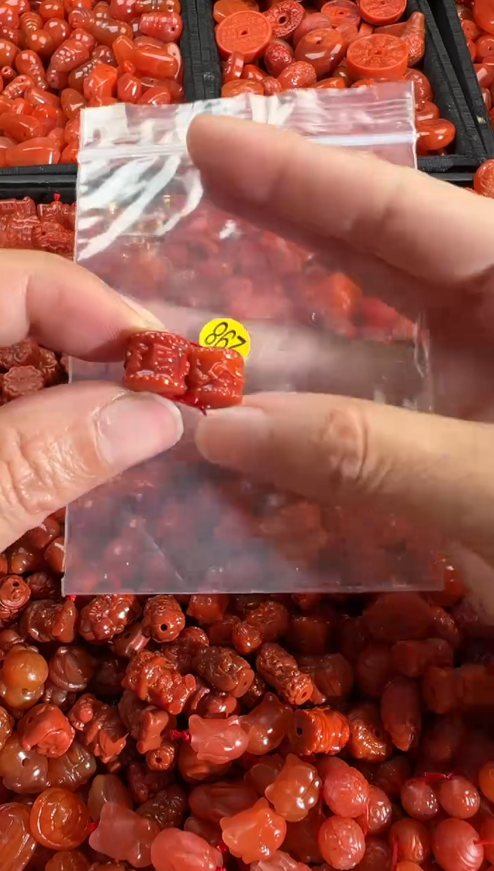 【闪购商品】南红玛瑙颈饰未镶嵌1