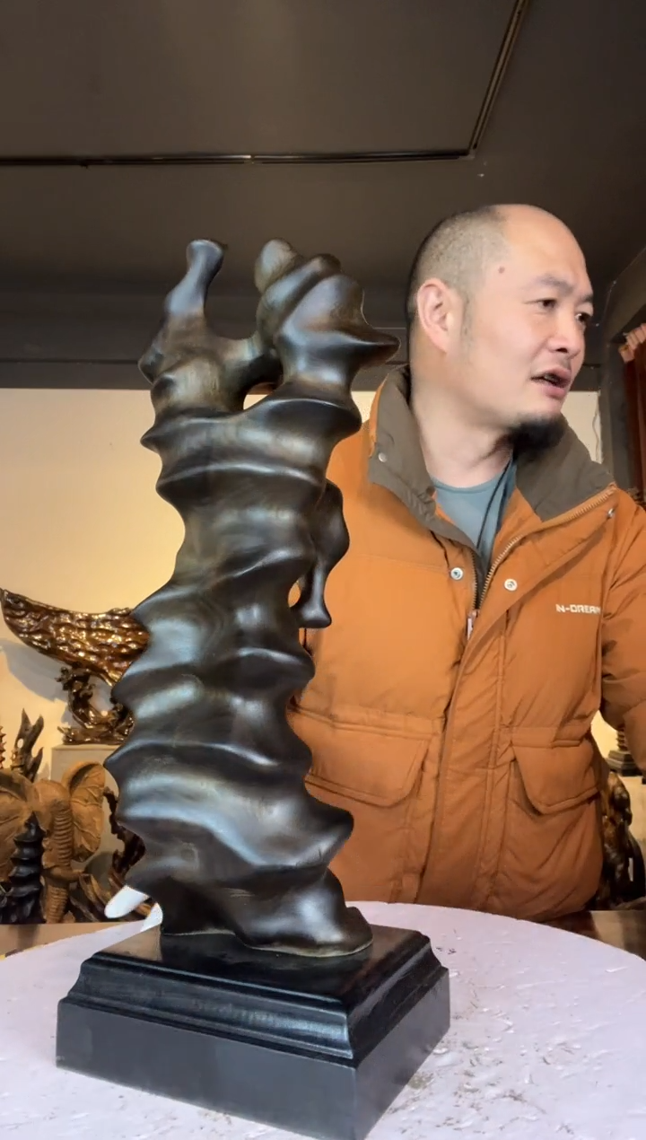 金丝楠M***y276金丝楠自然随型摆件