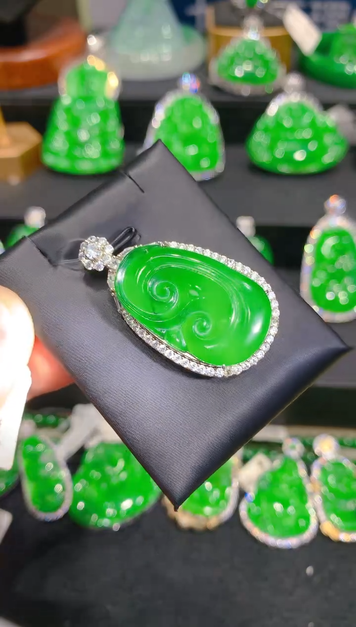 【闪购商品】翡翠颈饰银S925镶嵌20一季