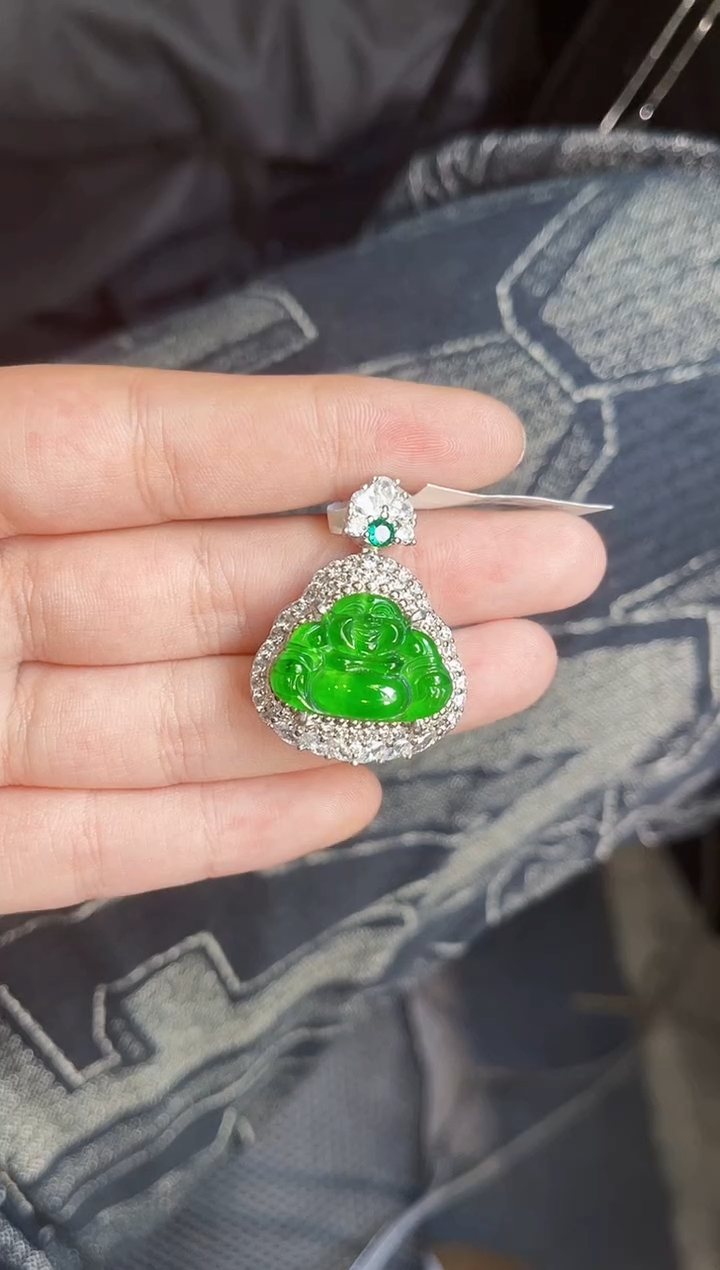 翡翠银S925镶嵌颈饰佛公吊坠