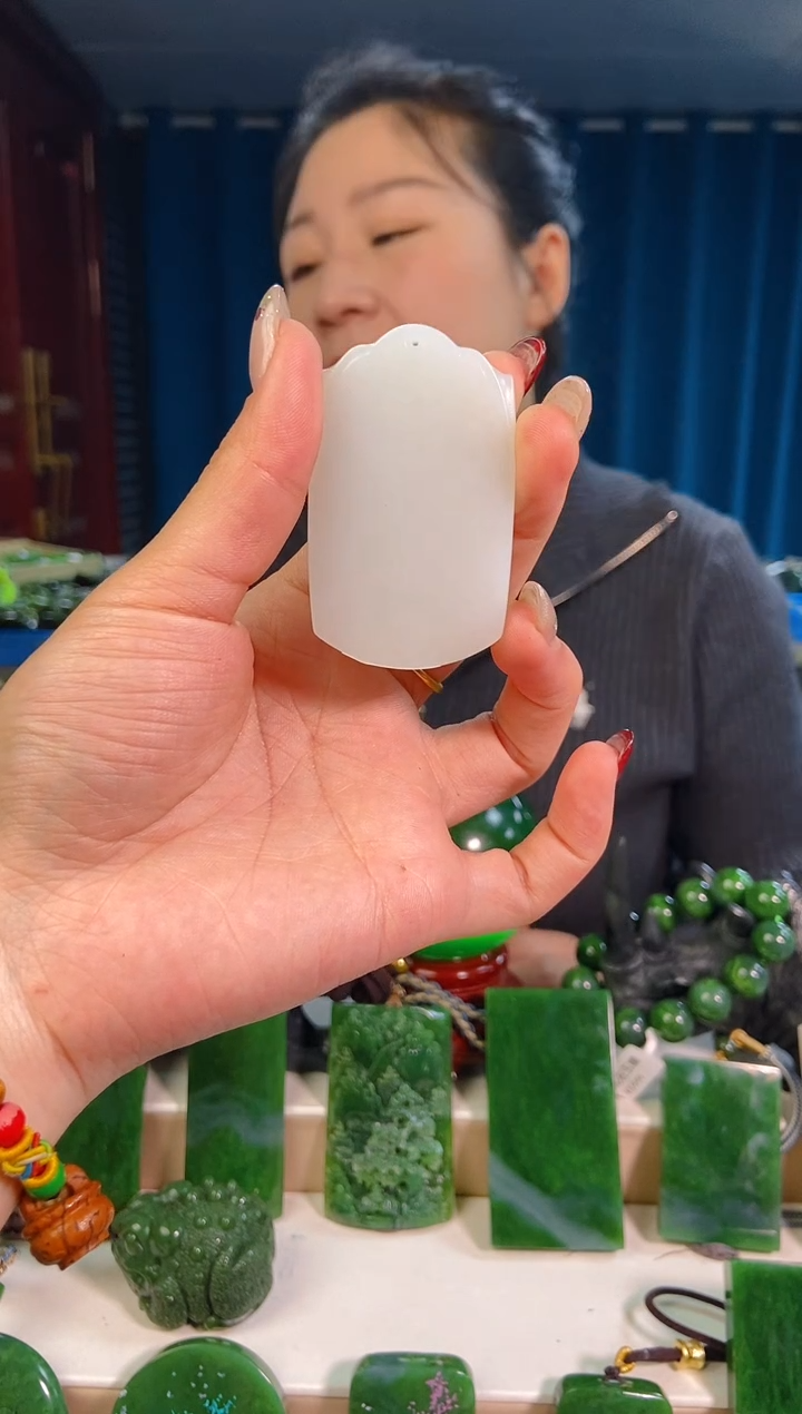 【闪购商品】和田玉挂件未镶嵌1