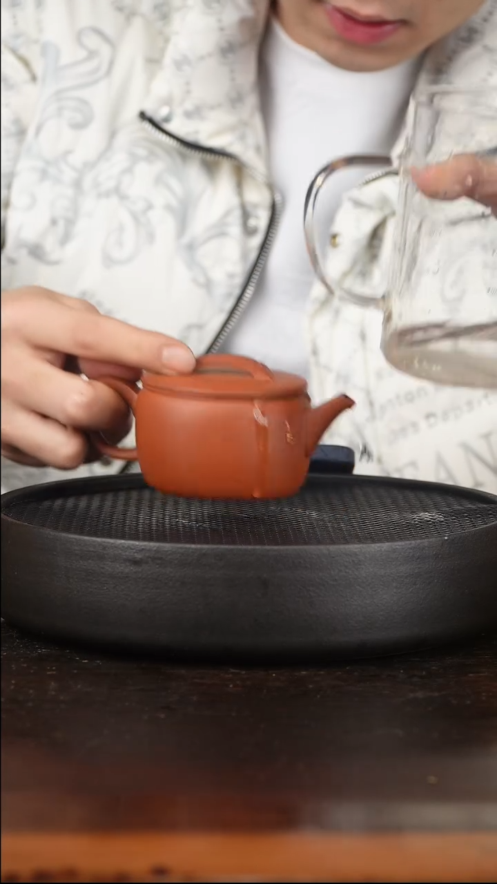 紫砂茶壶来了看了看