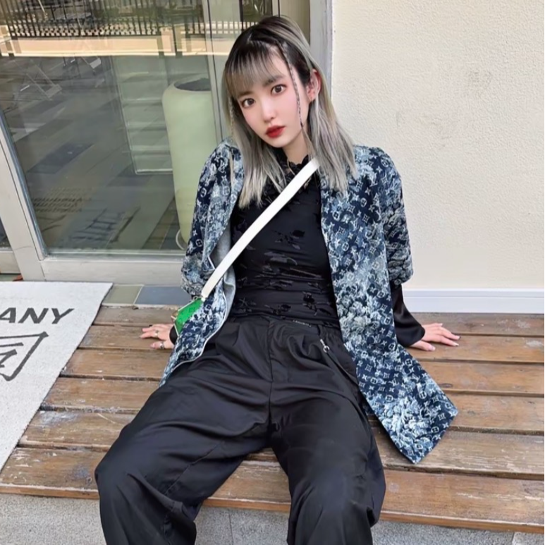 99新 LouisVuitton/路易威登 H19928 logo老花满印衬衫 XXL码