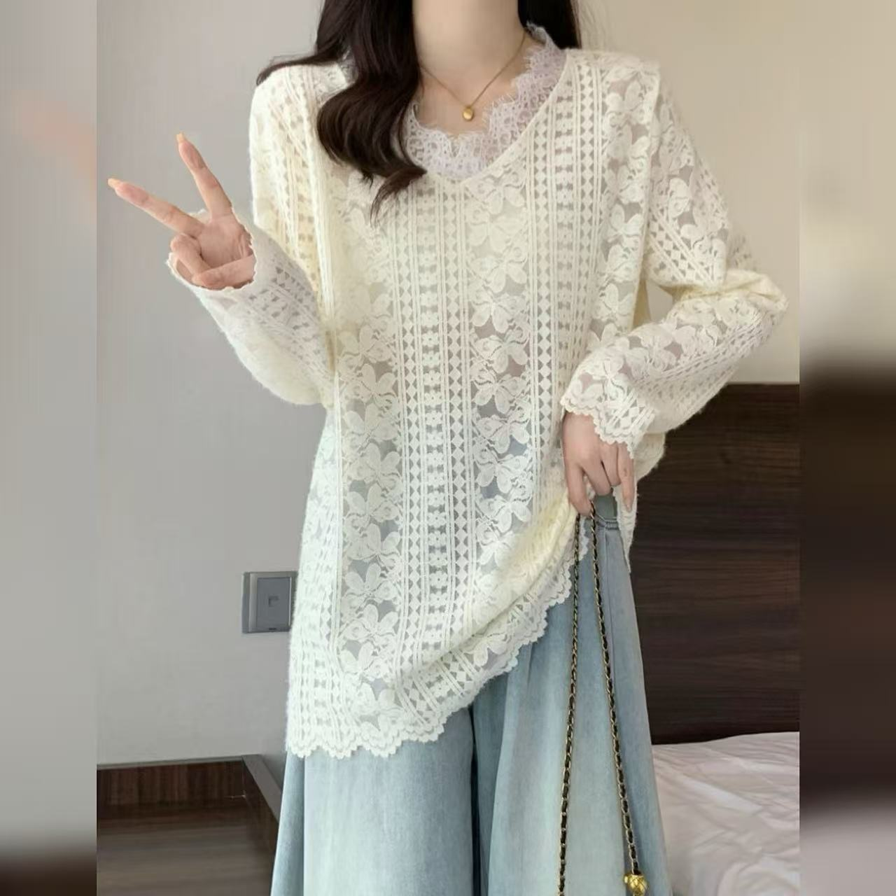 【晓晓优选】300斤-加绒蕾丝镂空打底衫上衣X-1390