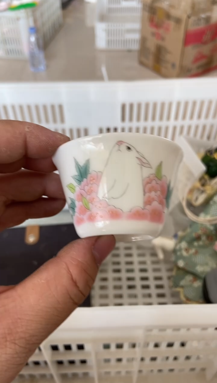 杯无运费险有瑕疵的摄影的产品有使用过的痕迹有点脏介意勿拍