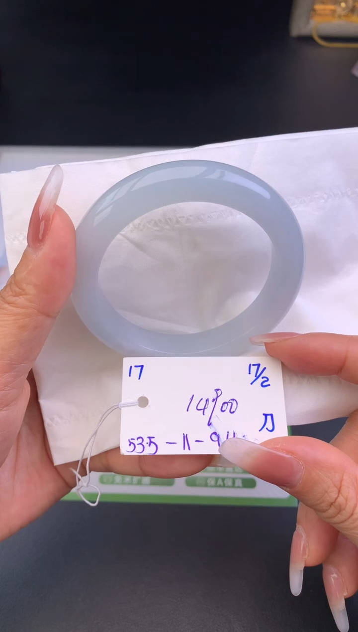 【闪购商品】翡翠手镯未镶嵌玉手镯