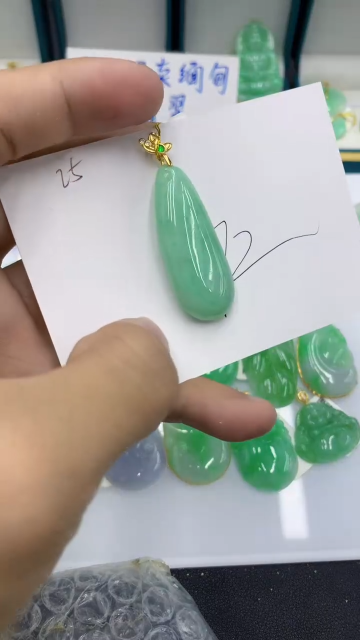 颈饰未镶嵌翡翠111111111